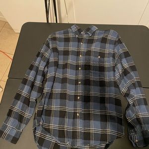 Hardly worn mens xl GH bass flannel shirt